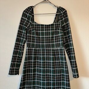 miami Green and Black Plaid Long-Sleeve Square Neck Dress